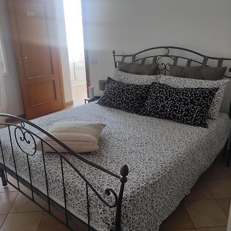 Appartamento A Casa Justa Holiday House City Center Napoli Esterno foto