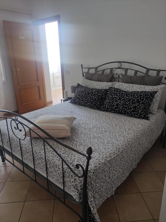 Appartamento A Casa Justa Holiday House City Center Napoli Esterno foto