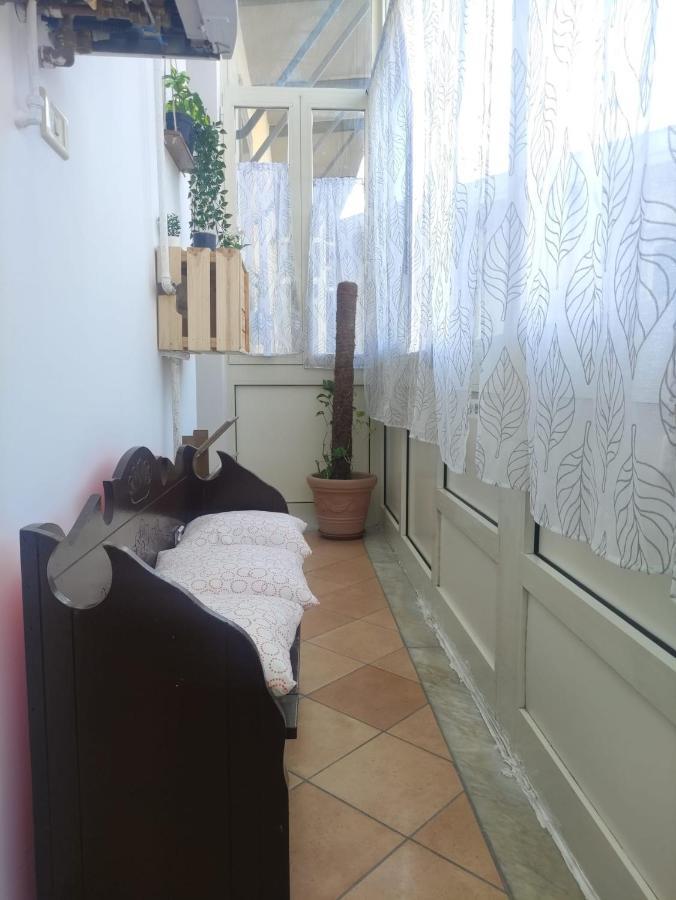Appartamento A Casa Justa Holiday House City Center Napoli Esterno foto
